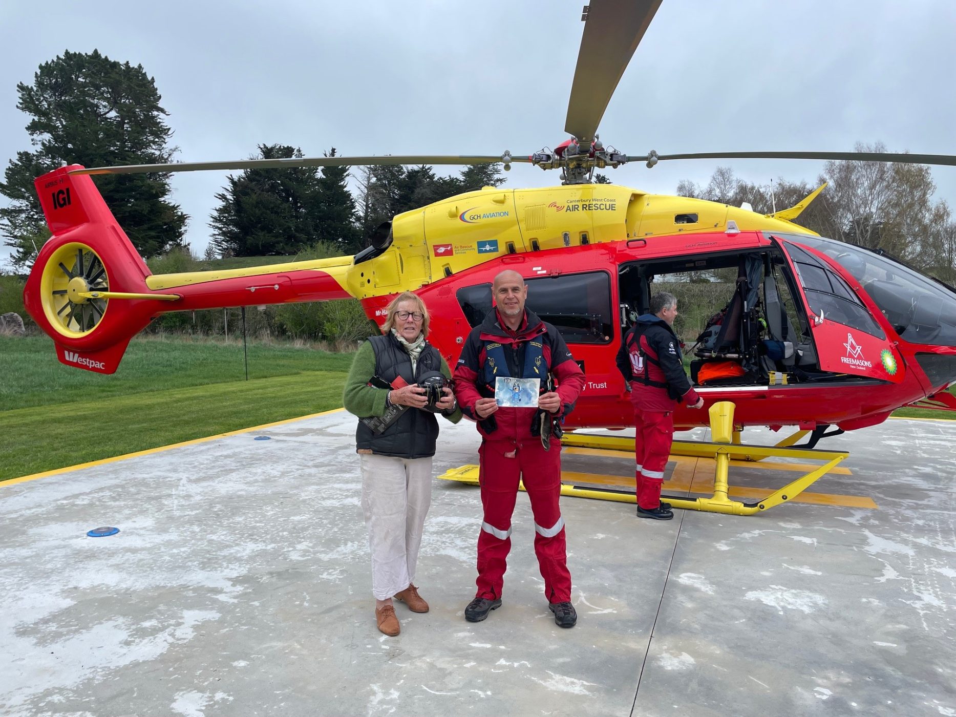 Rob get gift of headphones and Bluey card 13.09.24