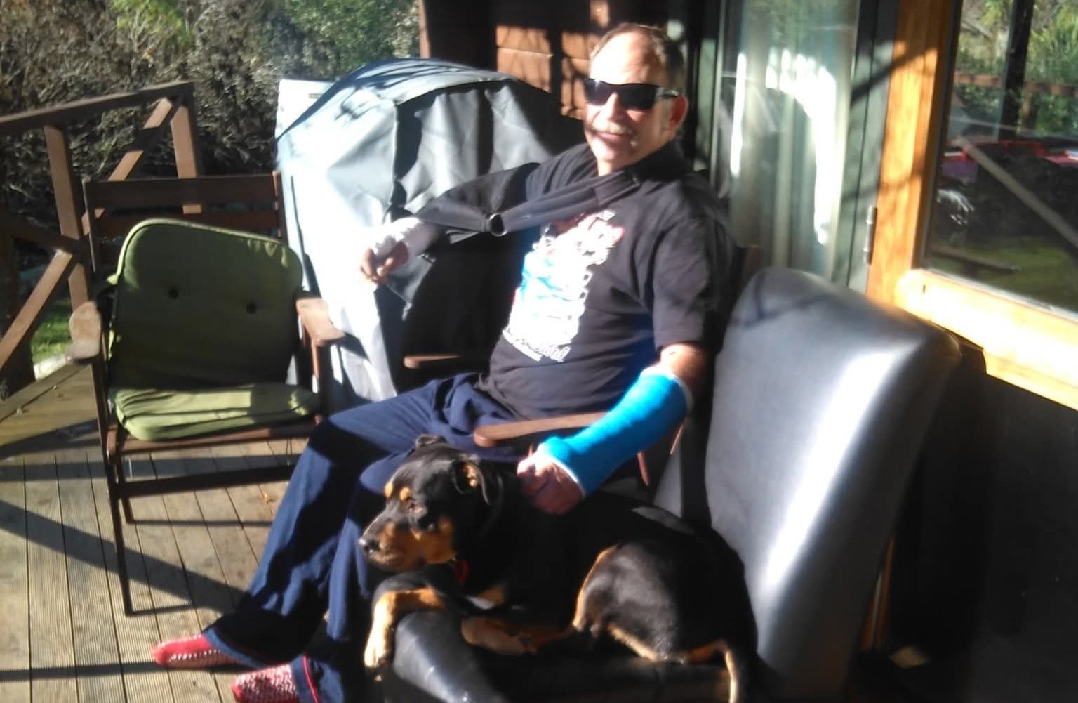 Les Summerfield recouperating after his accident edited