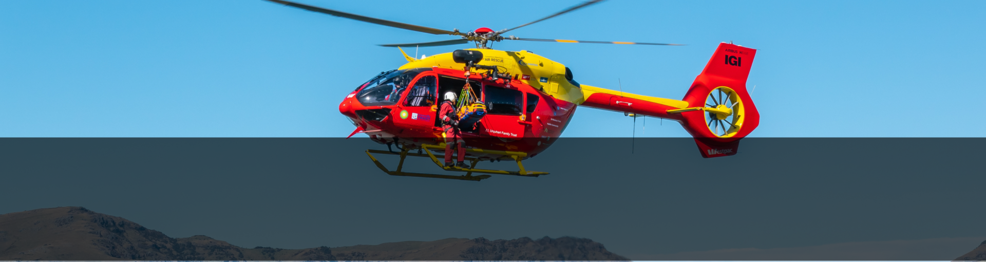 Heli in air 3840 x 1020 (2)